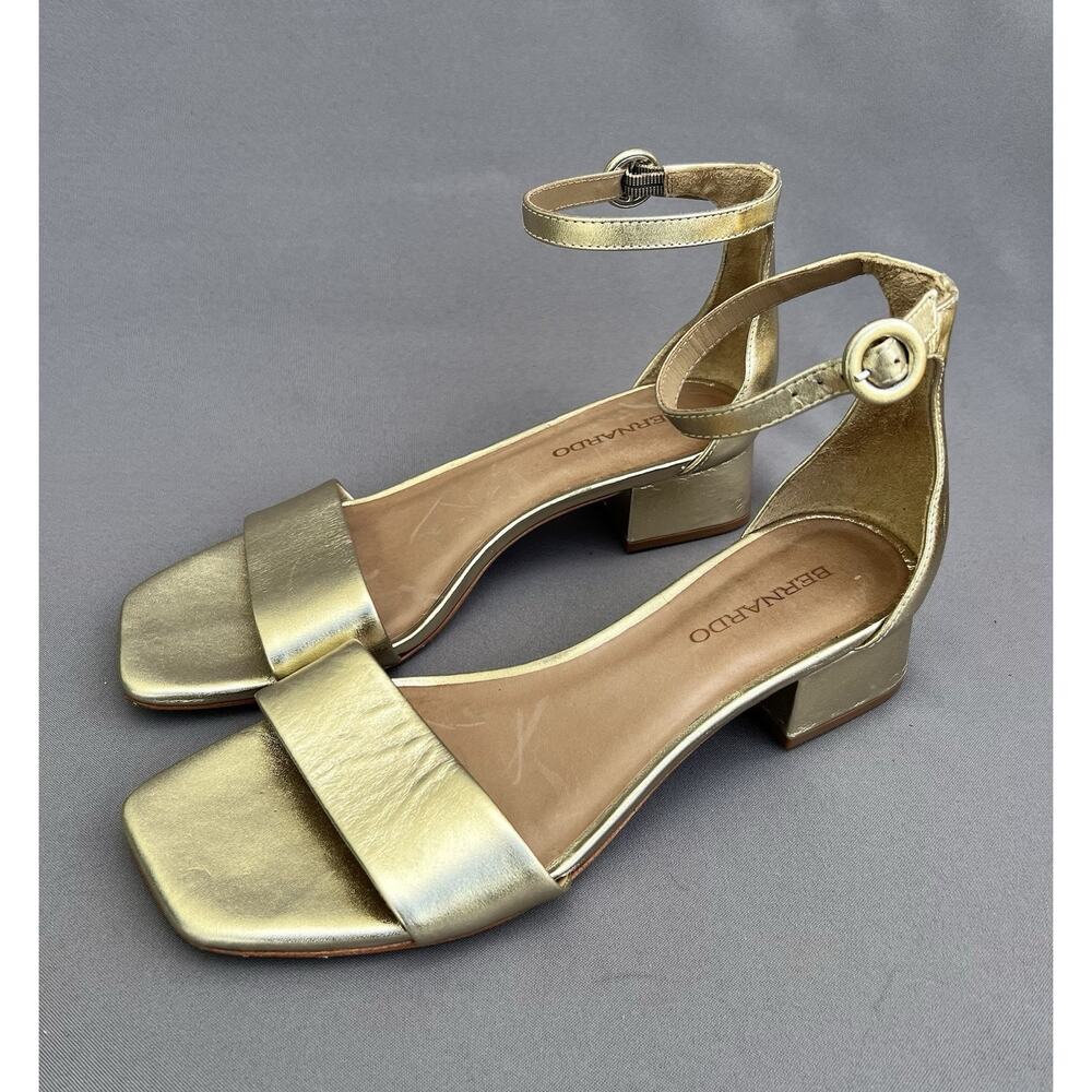 BERNARDO Jalena Low Heel Sandal Champagne Antique Calf Women's Size 8.5 US - Picture 12 of 13